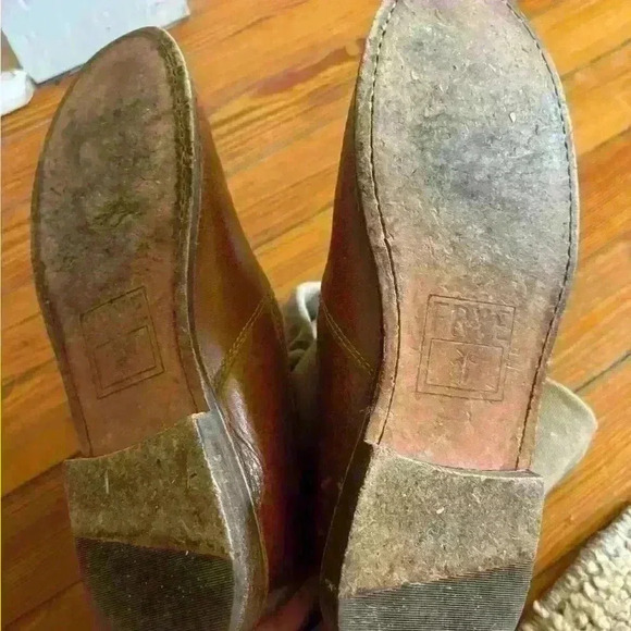 Frye Women’s riding boots size 6 1/2 - Picture 6 of 7